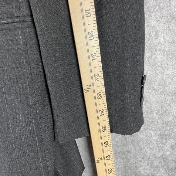 Kuppenheimer Wool 2 Piece Suit Dark Gray Striped Blazer 44L Pant 38x32 Pleated - Picture 7 of 16